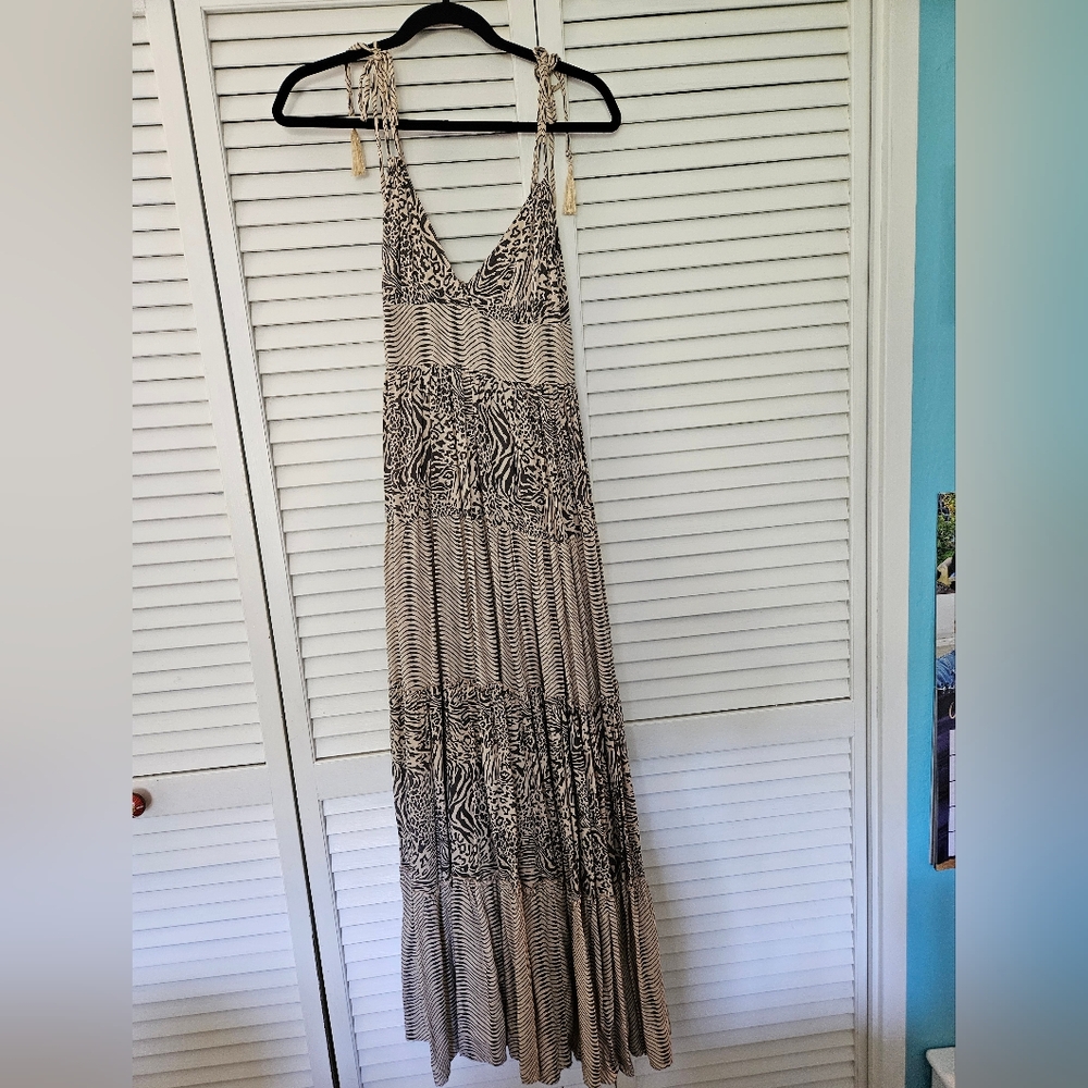 Maxi dress, animal print, tiered